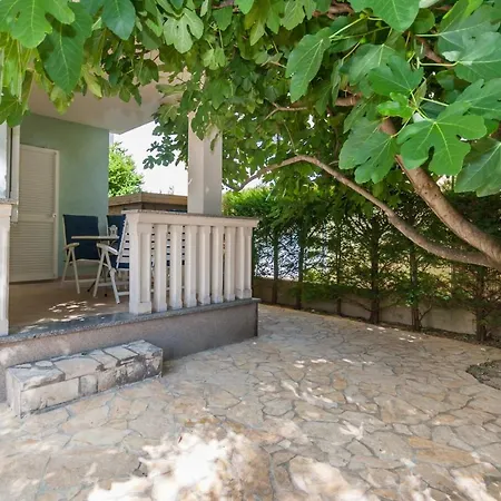 Ema Appartamento Baška